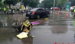 义乌外卖小哥车祸最新爆料,事故原因及伤者情况曝光