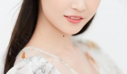 娱乐爆料陈钰琪是谁呀视频,娱乐爆料中的璀璨新星