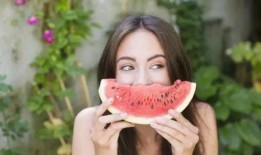 吃瓜星娱乐90后宝妈,娱乐八卦中的温馨生活