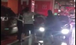 保安爆料停车场视频,停车场惊现神秘事件，监控视频曝光惊人一幕