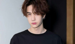 娱乐圈爆料王源和王一博,娱乐圈爆料王的精彩对决！”