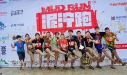 为爱奔跑的勇士爆料视频,勇士的拼搏瞬间，感动无数人心